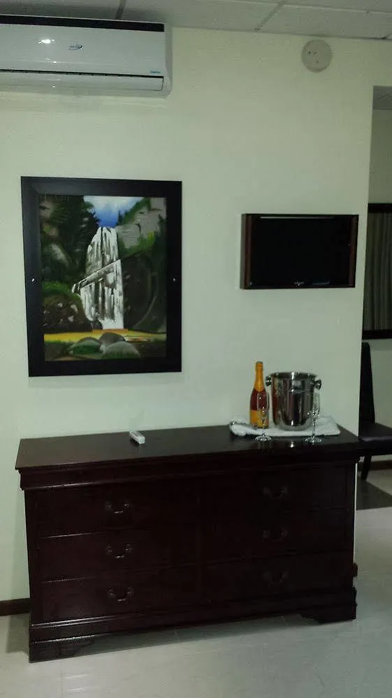 **  Canyon Hotel Barranquitas Portoriko